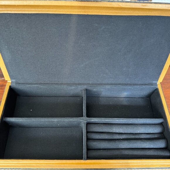 Pottery Barn Beckett Leather Valet – Brand New in Box! 🎁✨ - Picture 6 of 12